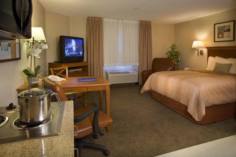 Candlewood Suites Fredericksburg, An Ihg Hotel Dış mekan fotoğraf